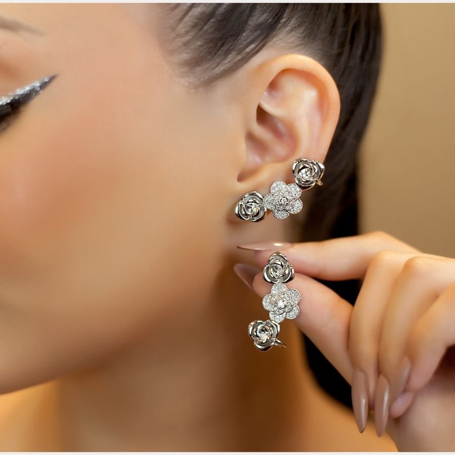 Brinco earcuff rosas com zircônias banhado a ródio branco