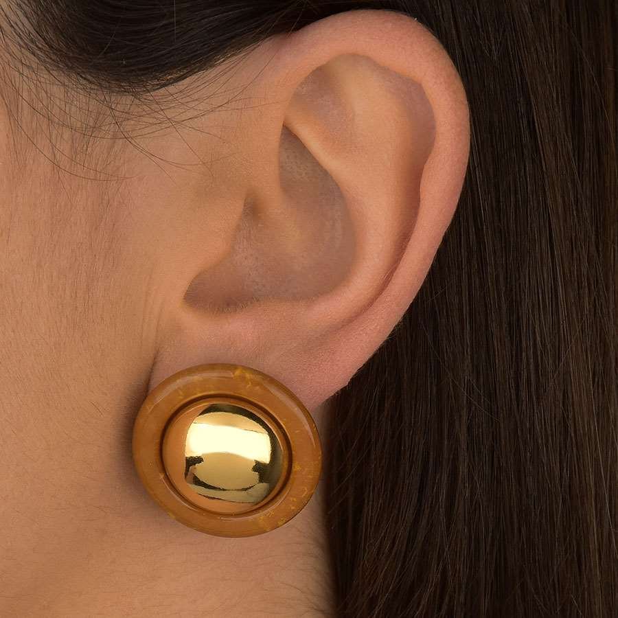 Brinco redondo caramelo com dourado