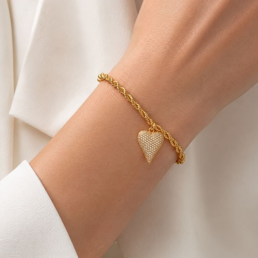 Pulseira corrente baiana com coração cravejado banhado a our