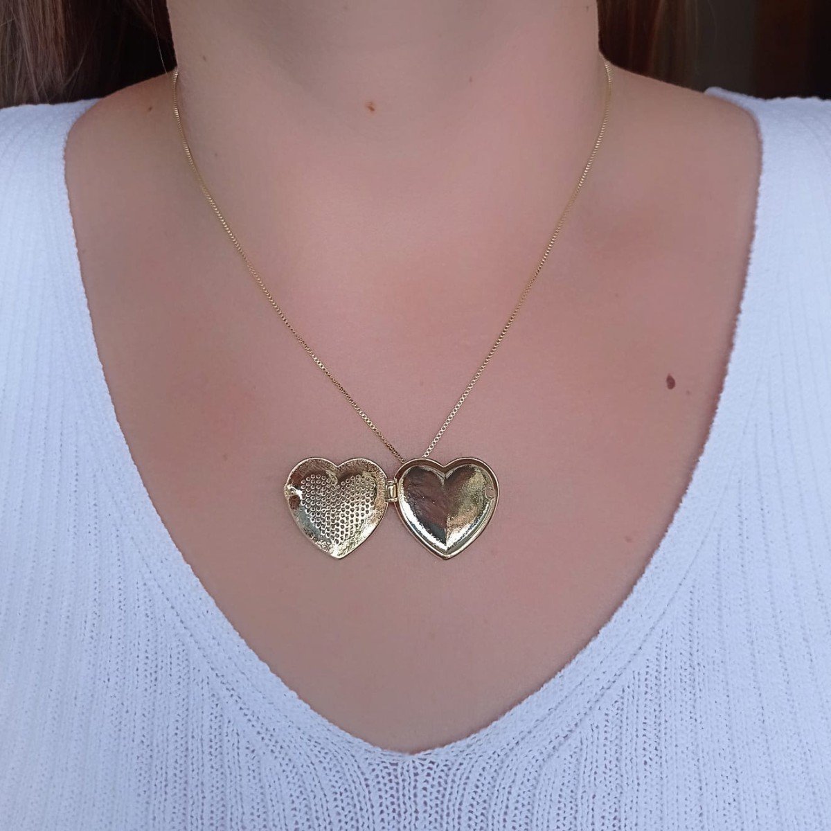 Gargantilha com Coração Relicário de Zir. Folh a Ouro18K