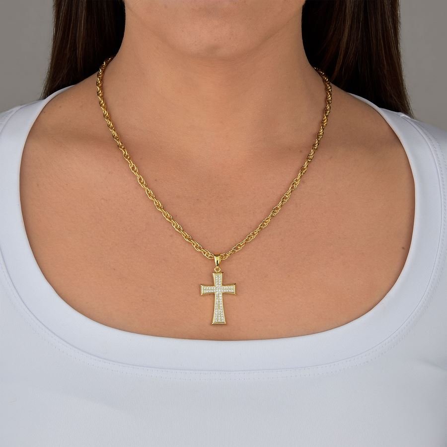 Gargantilha com Crucifixo Cravejado Folheado a Ouro 18K