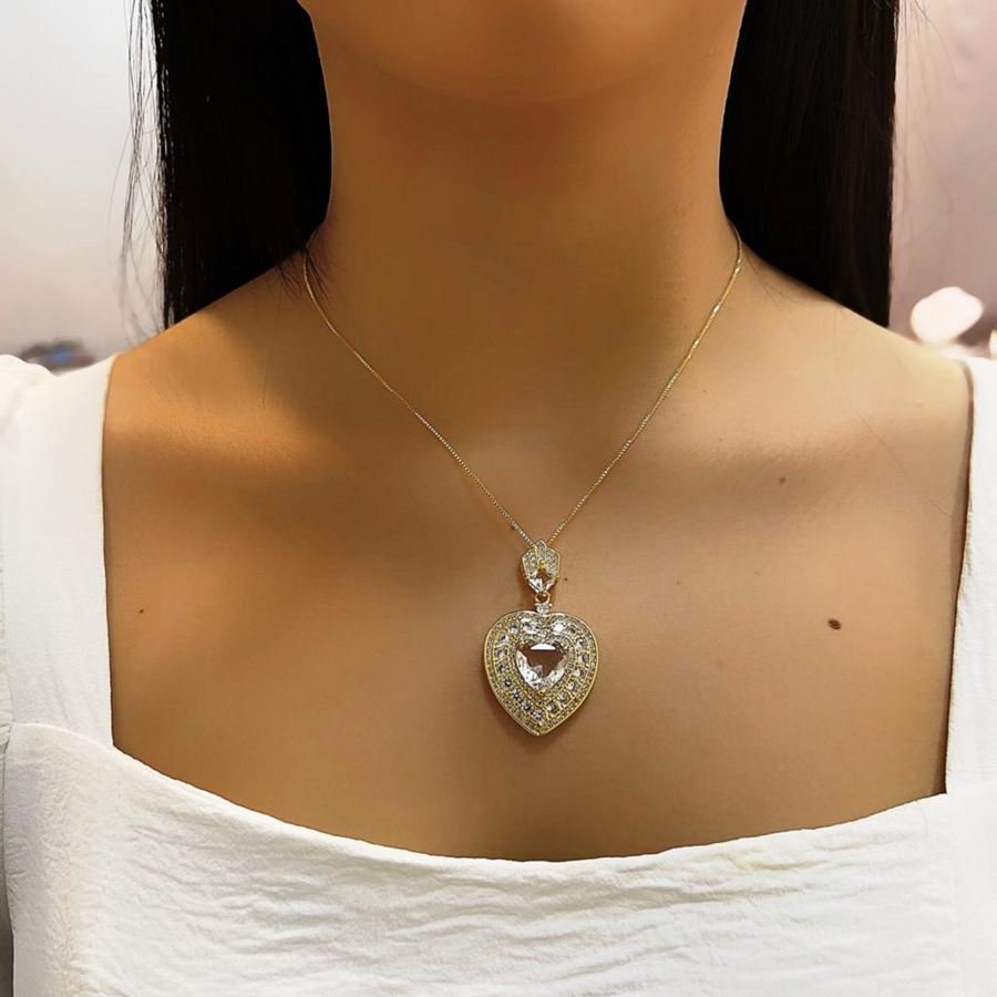 Gargantilha com coração de zircônia banhado ouro18k